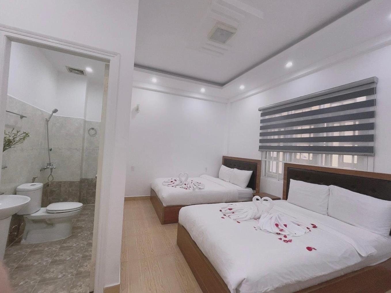 Phuong Vy Hotel Далат Экстерьер фото
