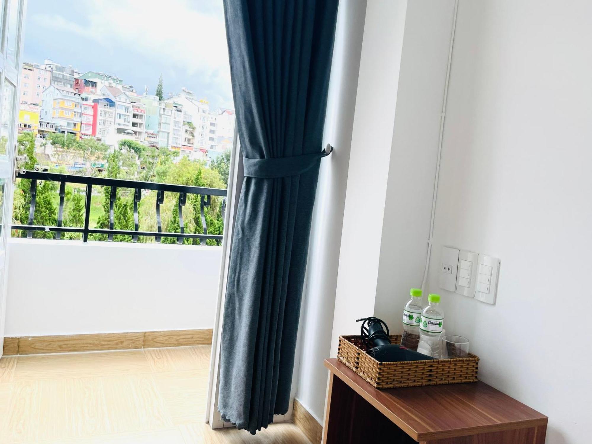 Phuong Vy Hotel Далат Экстерьер фото